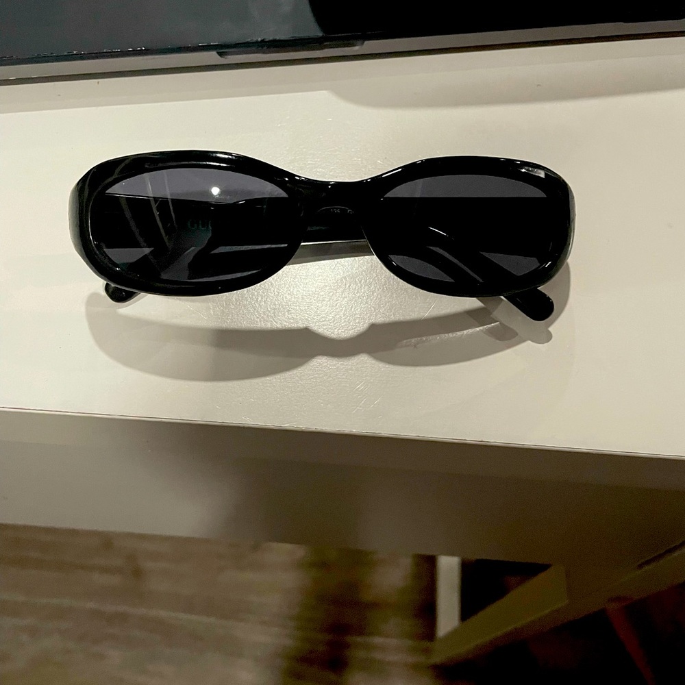 Great Condition Women’s Gucci GG2413 Sunglasses.
